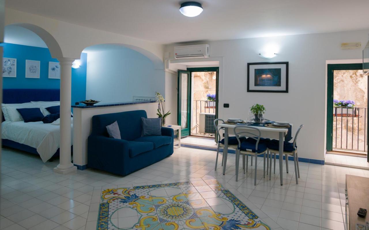 Peonia Blu Apartment Salerno Exteriör bild